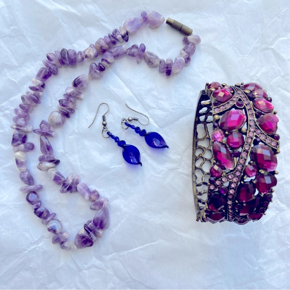 Unique Jewel Tone Bracelet plus Necklace & Earrings